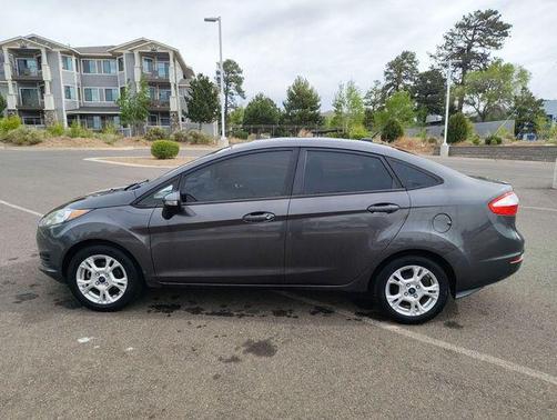 Magnetic 2015 Ford Fiesta SE