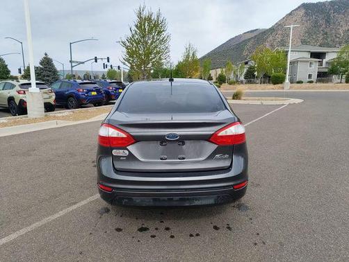 Magnetic 2015 Ford Fiesta SE