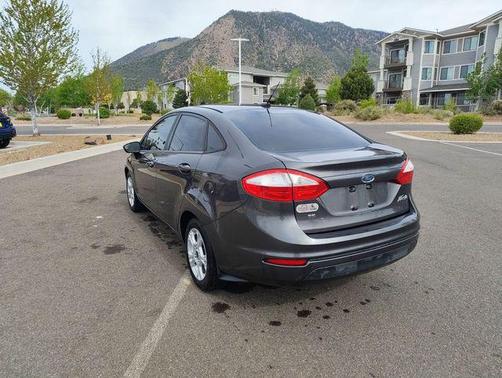Magnetic 2015 Ford Fiesta SE