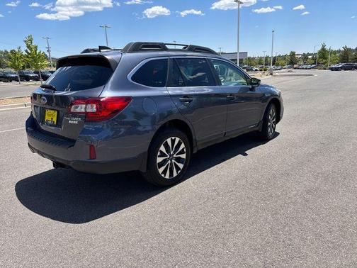 Carbide Gray Metallic 2017 Subaru Outback 2.5i Limited