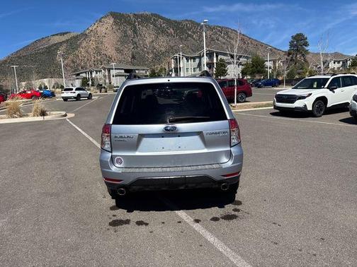 Ice Silver Metallic 2012 Subaru Forester 2.5X Premium