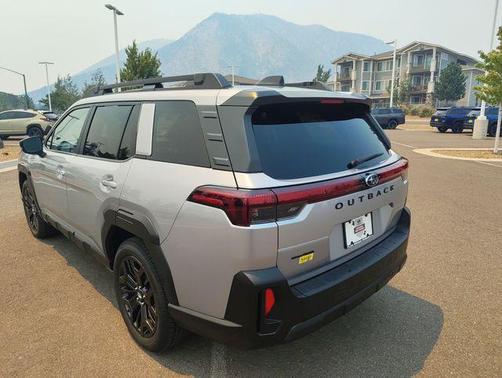 Ice Silver Metallic 2026 Subaru Outback Limited XT