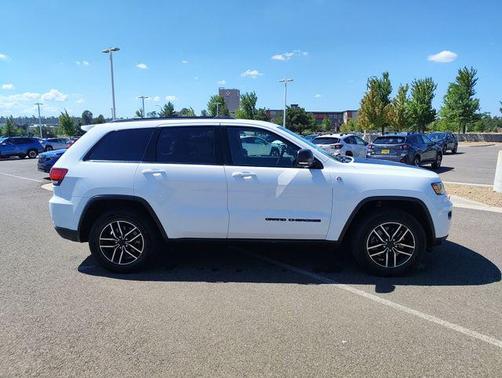 Bright White Clearcoat 2020 Jeep Grand Cherokee Trailhawk