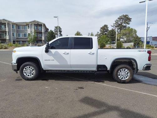 Summit White 2021 Chevrolet Silverado 2500 LT