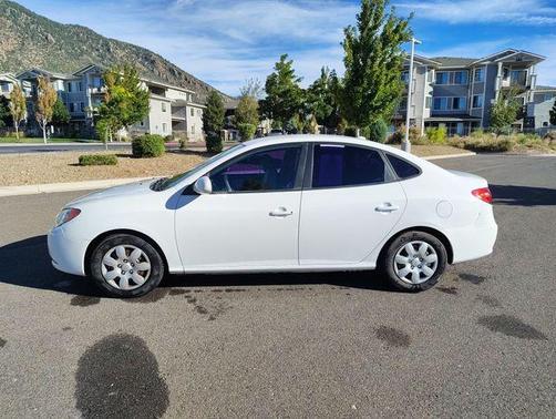 Captiva White 2008 Hyundai ELANTRA