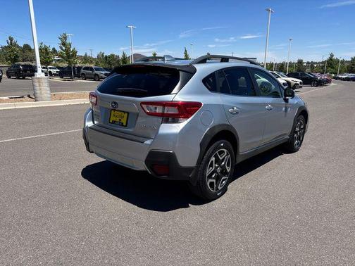 Ice Silver Metallic 2018 Subaru Crosstrek 2.0i Limited