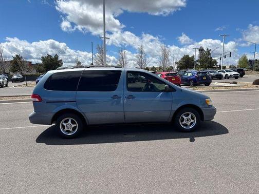 2002 Toyota Sienna XLE