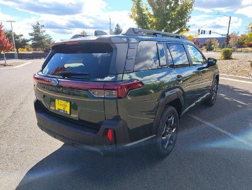 Deep Emerald Green 2026 Subaru Outback Premium