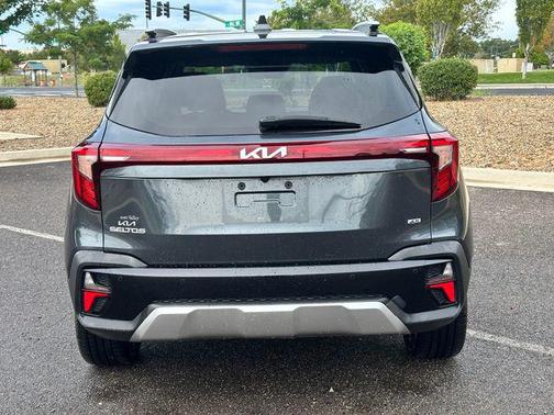 Gravity Gray 2025 Kia Seltos SX Turbo