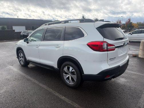Crystal White Pearl 2020 Subaru Ascent Premium 7-Passenger