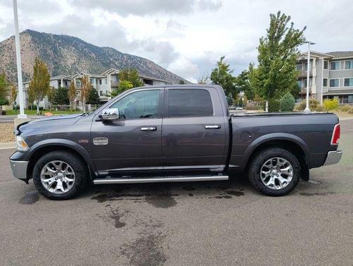 Granite Crystal Metallic Clearcoat 2016 RAM 1500 Longhorn