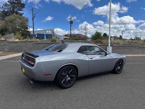 2016 Dodge Challenger R/T