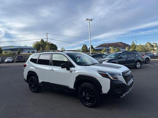 Crystal White Pearl 2024 Subaru Forester Wilderness
