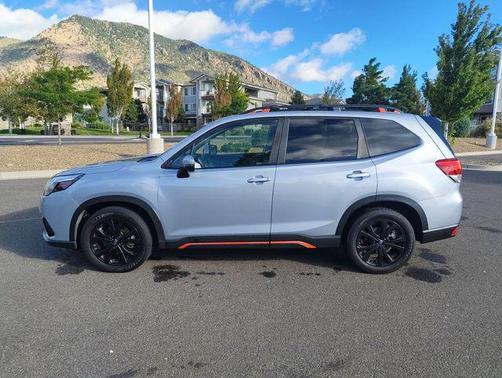 Ice Silver Metallic 2024 Subaru Forester Sport