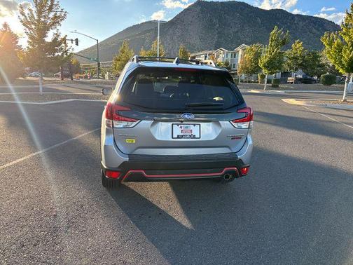 Ice Silver Metallic 2024 Subaru Forester Sport