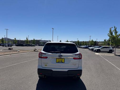 Crystal White Pearl 2023 Subaru Ascent Limited 7-Passenger
