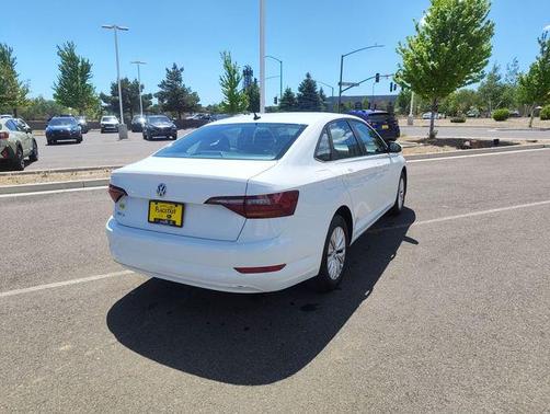 Pure White 2019 Volkswagen Jetta 1.4T S