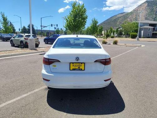 Pure White 2019 Volkswagen Jetta 1.4T S