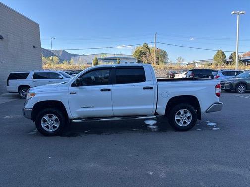 2015 Toyota Tundra SR5