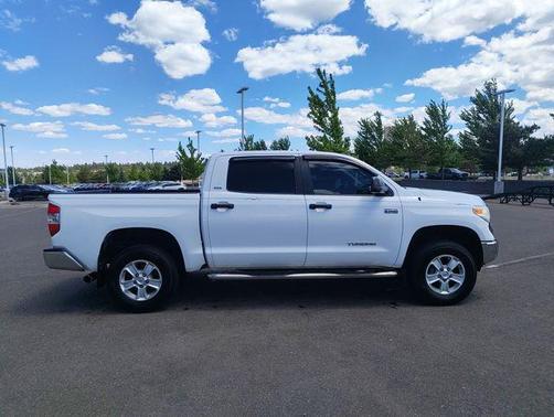 Super White 2015 Toyota Tundra SR5