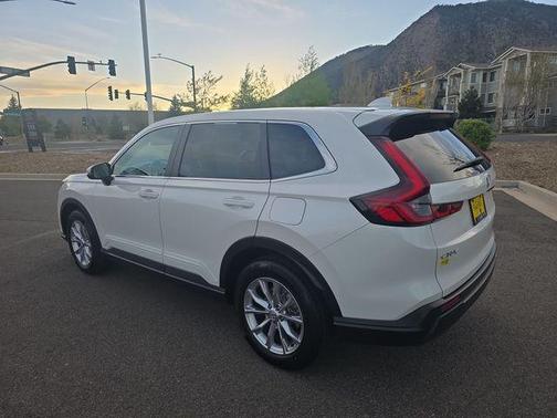 sparkle silver metallic 2023 Honda CR-V EX