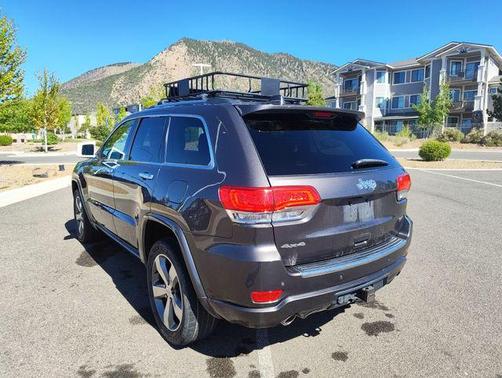 Granite Crystal Metallic Clearcoat 2015 Jeep Grand Cherokee Overland