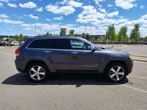 Granite Crystal Metallic Clearcoat 2015 Jeep Grand Cherokee Overland