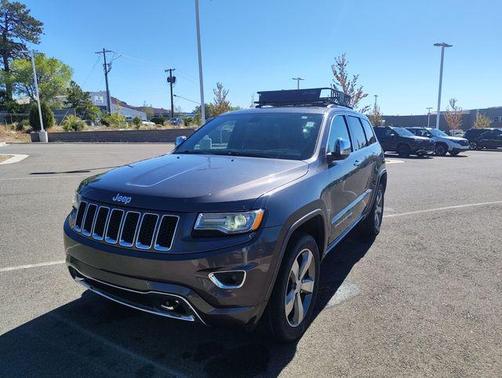 Granite Crystal Metallic Clearcoat 2015 Jeep Grand Cherokee Overland