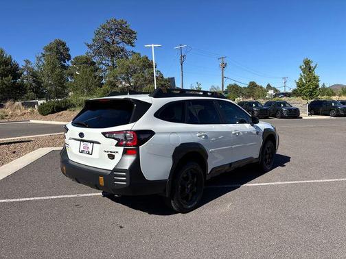 Crystal White Pearl 2025 Subaru Outback Wilderness