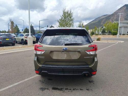 Autumn Green Metallic 2023 Subaru Forester Premium