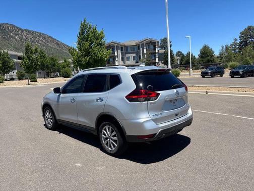 Brilliant Silver 2018 Nissan Rogue SV