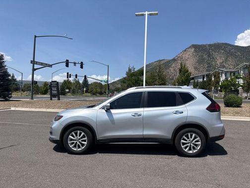 Brilliant Silver 2018 Nissan Rogue SV