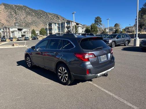 Carbide Gray Metallic 2016 Subaru Outback 3.6R Limited