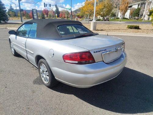 Silver 2005 Chrysler Sebring Base