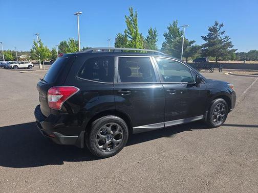 Crystal Black Silica 2014 Subaru Forester 2.5i Premium