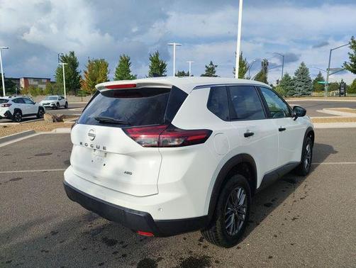 Glacier White 2024 Nissan Rogue S