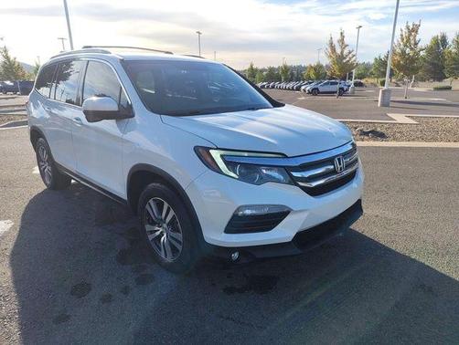 White Diamond Pearl 2016 Honda Pilot EX