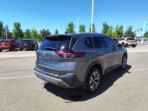 Gun Metallic 2022 Nissan Rogue SV