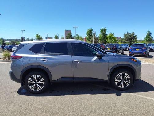 Gun Metallic 2022 Nissan Rogue SV