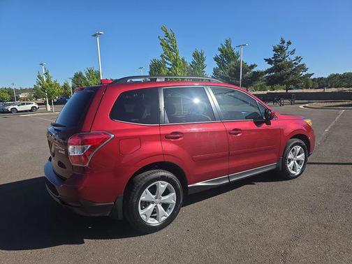 Venetian Red Pearl 2016 Subaru Forester 2.5i Premium