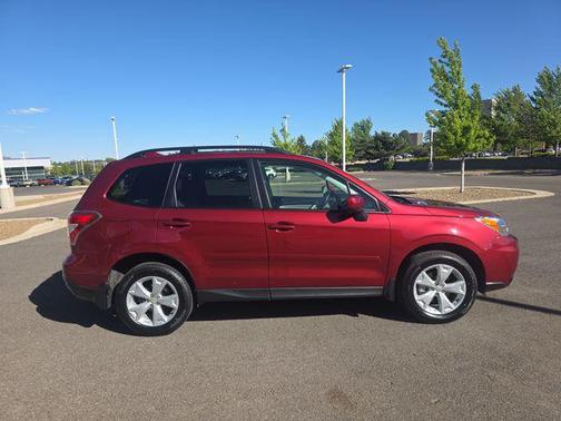 Venetian Red Pearl 2016 Subaru Forester 2.5i Premium