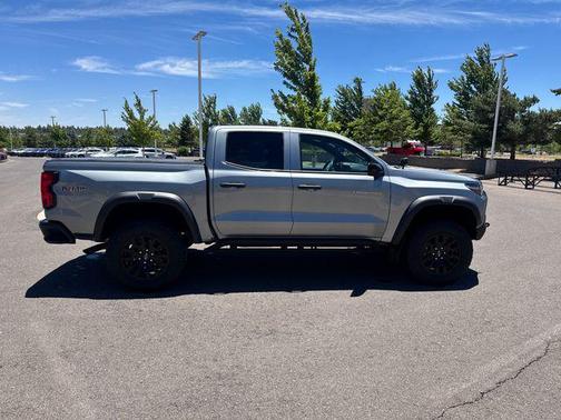 Sterling Gray Metallic 2023 Chevrolet Colorado Trail Boss