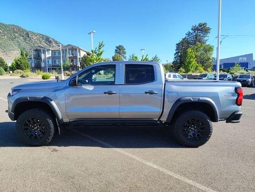 Sterling Gray Metallic 2023 Chevrolet Colorado Trail Boss
