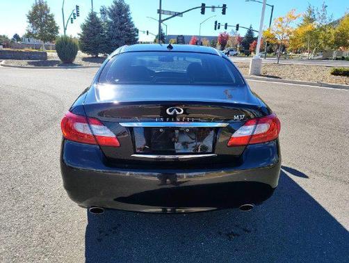 Black Obsidian 2011 INFINITI M37 Base
