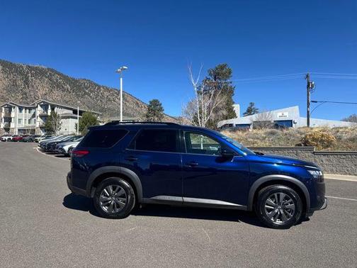2022 Nissan Pathfinder SV 4WD