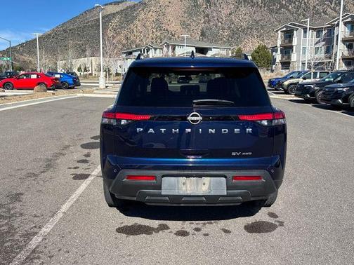 2022 Nissan Pathfinder SV 4WD