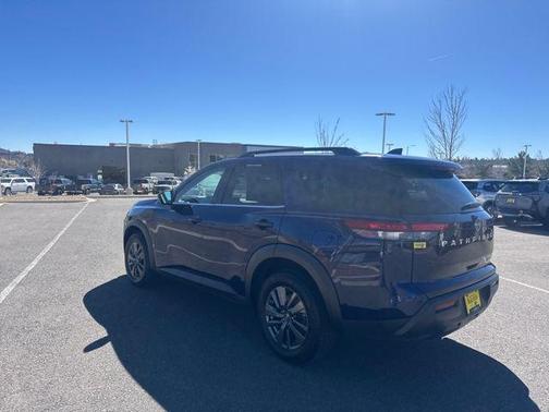 2022 Nissan Pathfinder SV 4WD