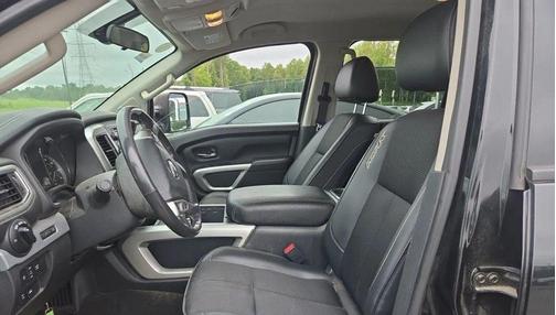 2017 Nissan Titan PRO-4X