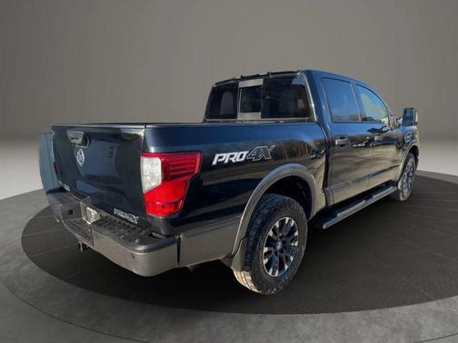2017 Nissan Titan PRO-4X