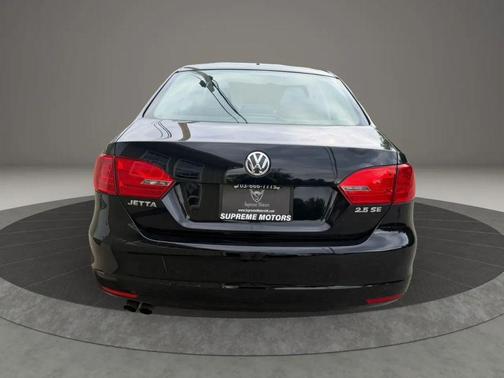 Black 2012 Volkswagen Jetta SE
